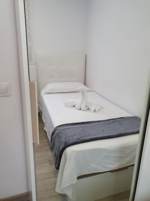 Habitaciones Bonitas Y Comodas L'Hospitalet de Llobregat Extérieur photo