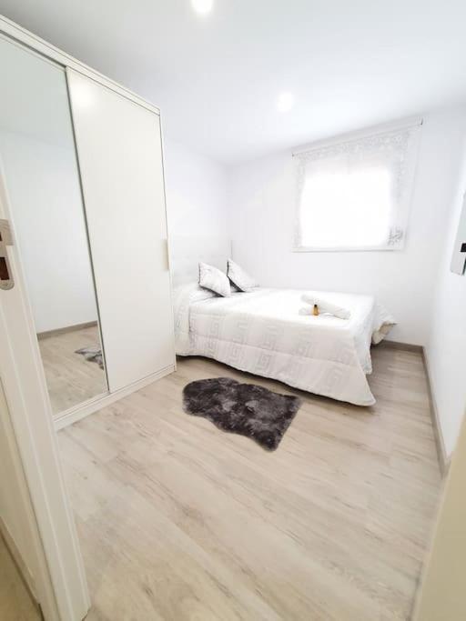Habitaciones Bonitas Y Comodas L'Hospitalet de Llobregat Extérieur photo