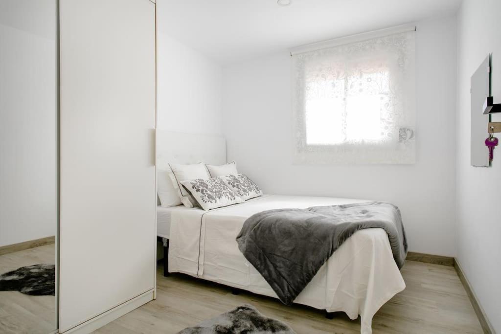 Habitaciones Bonitas Y Comodas L'Hospitalet de Llobregat Extérieur photo